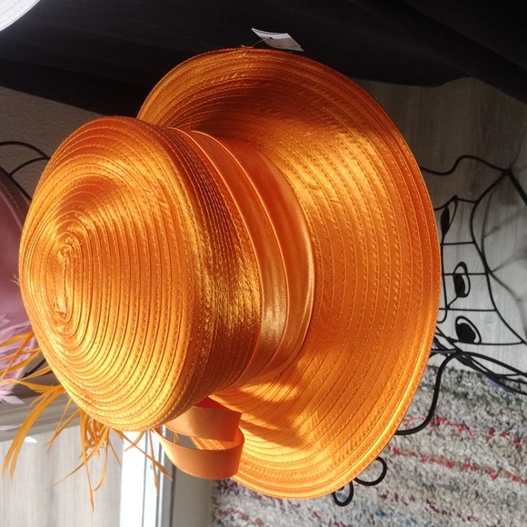 Hat - Picture 3 of 3